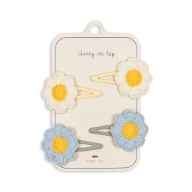 4 pack Daisy hair clips