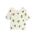 Lingonberries ballet T-shirt